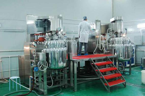 跨领域技术服务的协同创新 生物医药、化工与计算机的融合实践